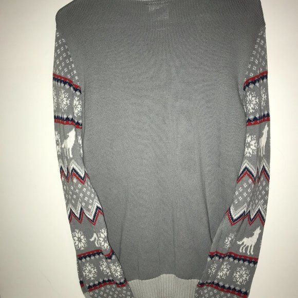 New Men's Medium Game of Thrones Dire Wolf Winter is Coming Sweater XXL - Picture 4 of 4